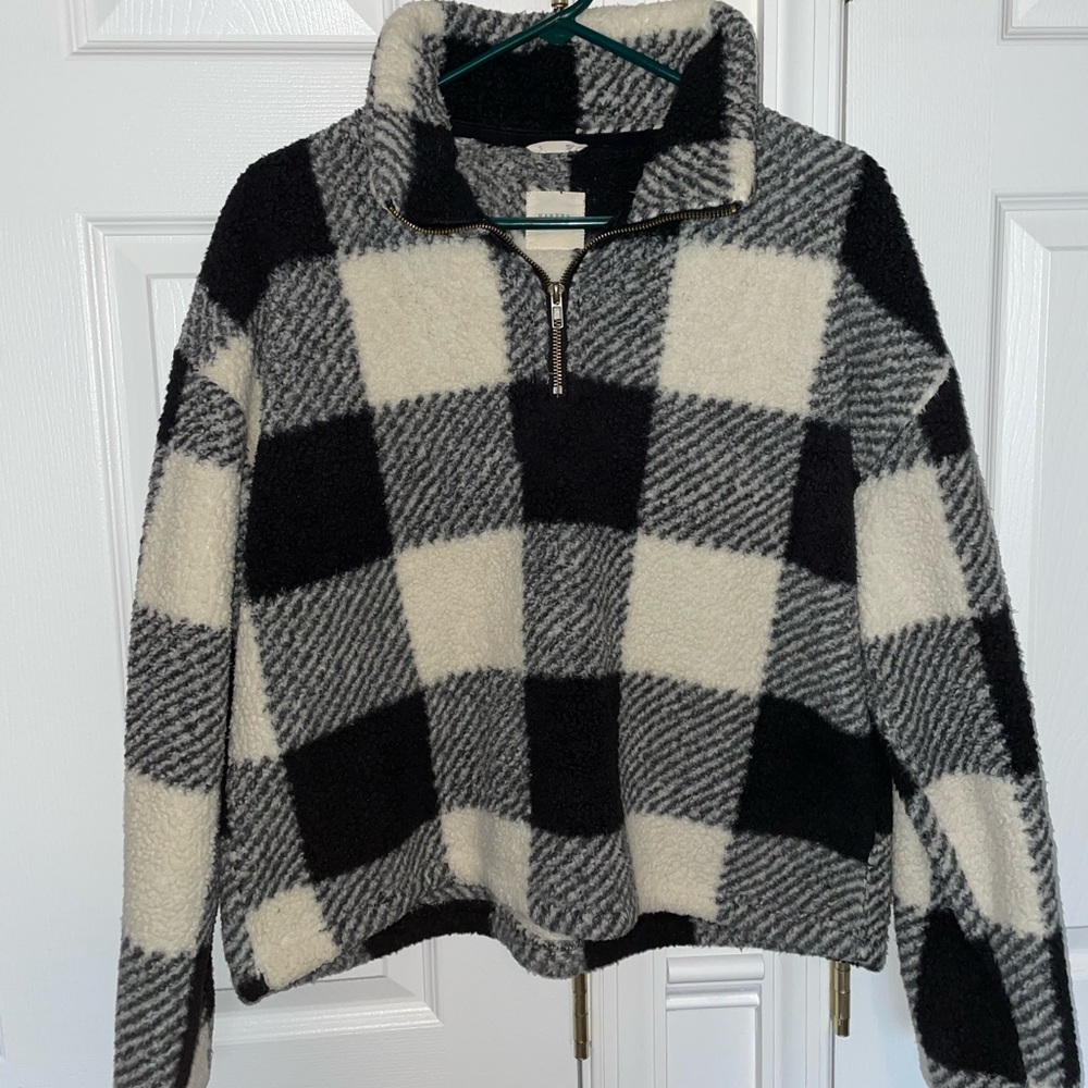 Fuzzy Quarterzip